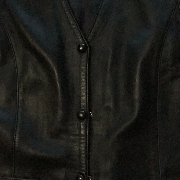 Vintage leather waistcoat - Picture 8 of 11